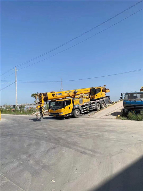 朝阳县吊车作业时，可能会产生哪些额外收费项目？